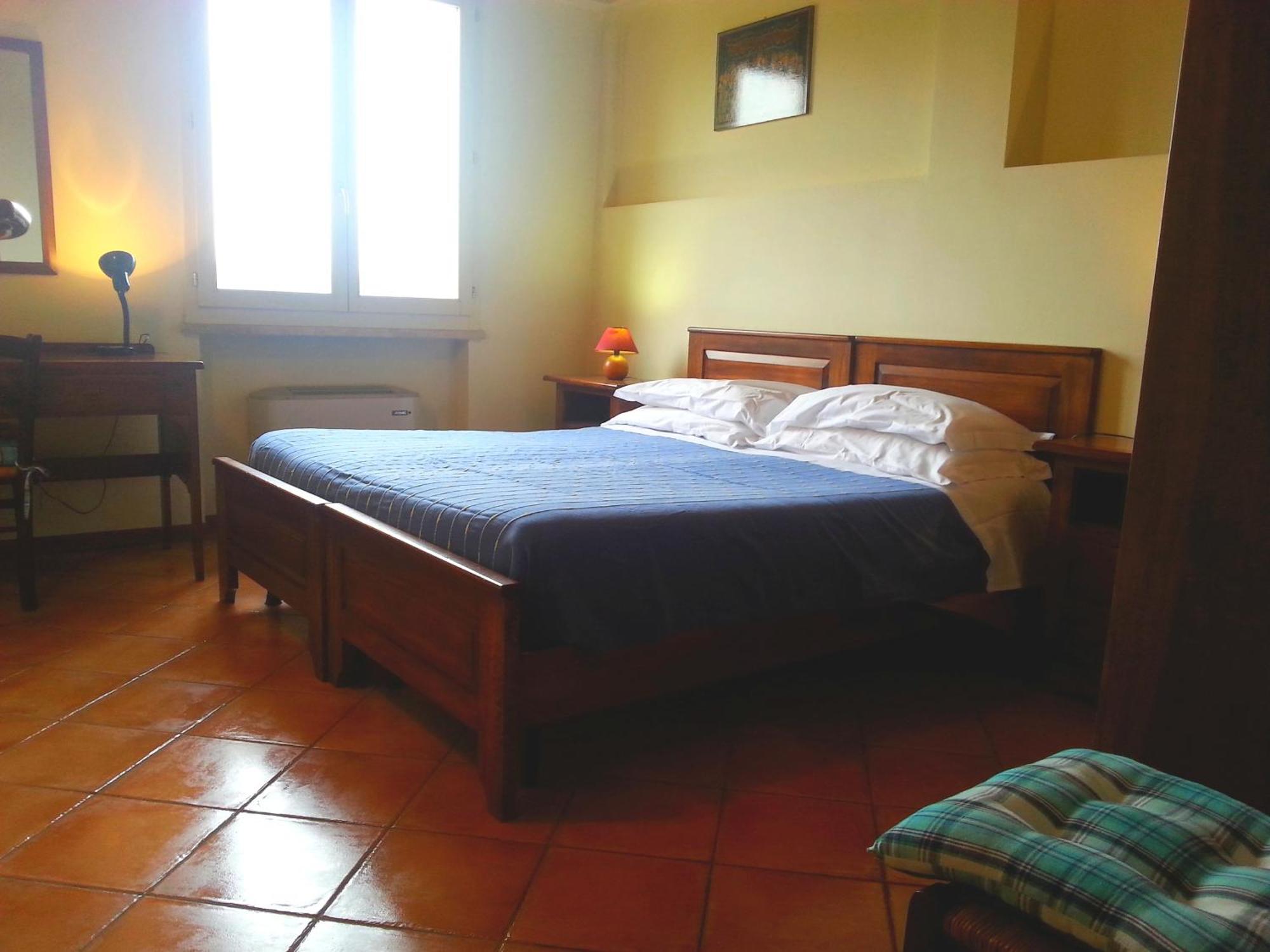 Residence Le Meridiane Siena Szoba fotó