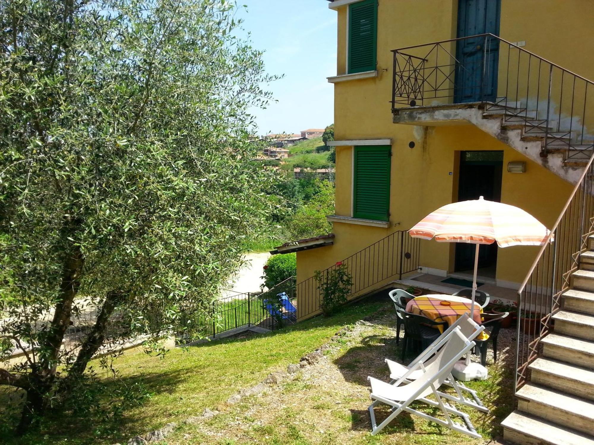 Residence Le Meridiane Siena Szoba fotó