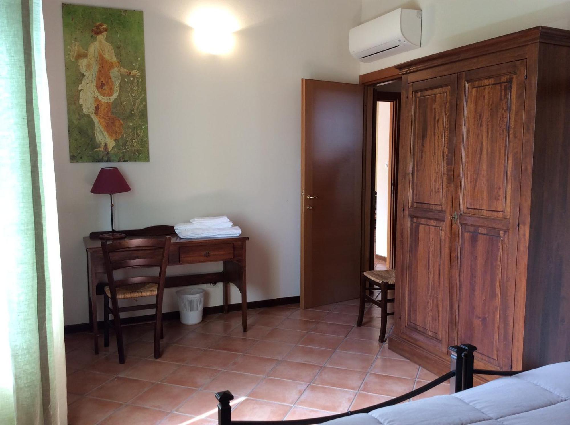 Residence Le Meridiane Siena Szoba fotó